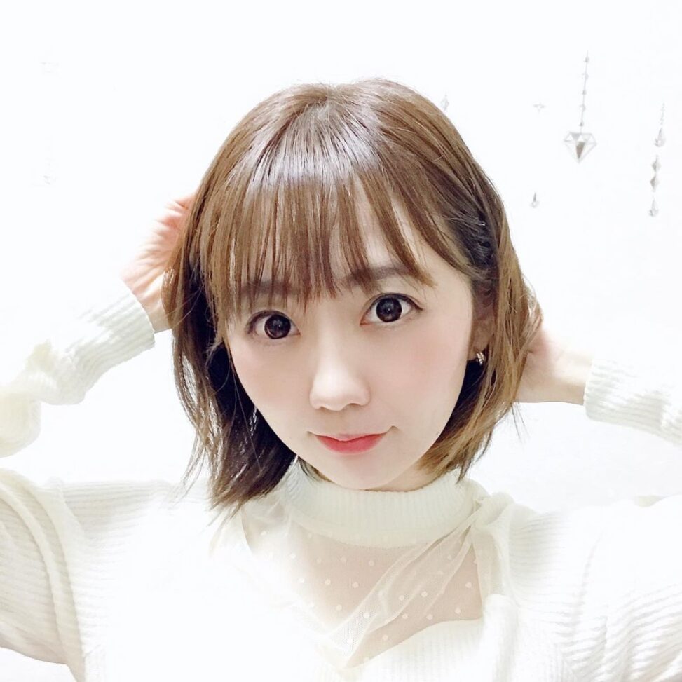 髪の毛の巻き方わすれて 上手く出来なかった ロングの時は上手く巻けたのに そんな日もあるよね 関西美容室 ショートヘア ショートボブ ハンサムショート ヘアスタイル 夏カラー サロン撮影 サロンモデル 関西サロモ サロンモデル希 美女コスメ