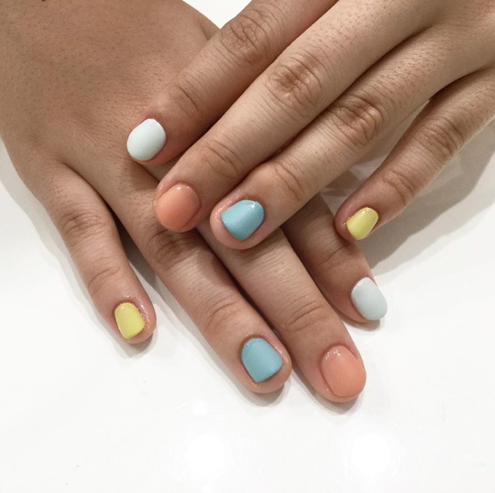 Nailsalon Koozaさんの投稿 大学生のチビ爪ちゃん マットでオシャレ Nail Nailsalon 上野毛 隠れ家 世田谷 ネイル ネイルサロン Nailsalonkooza Gelgraph 等々力 二子玉川 マットネイ ネイルファン倶楽部