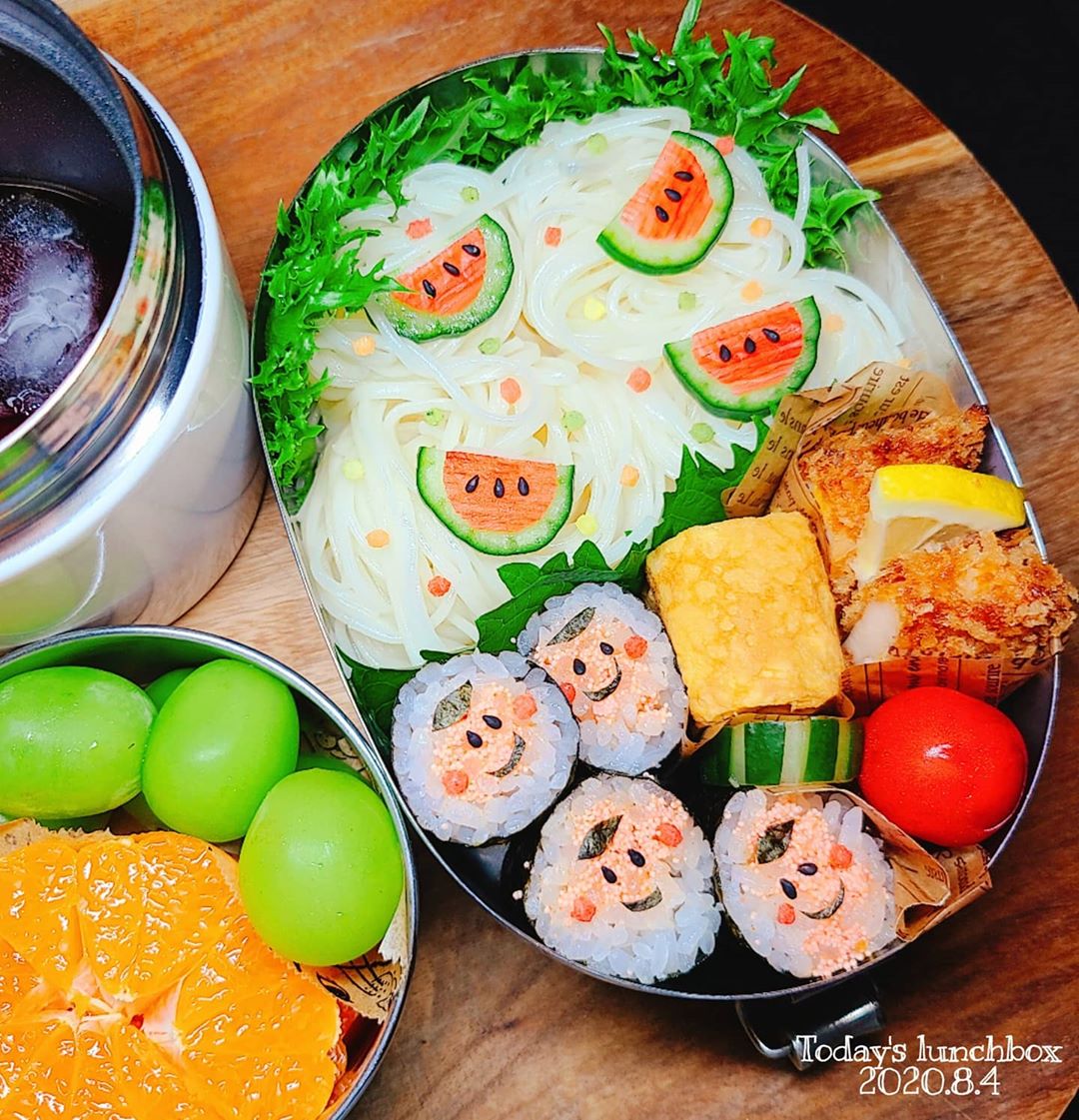 スイカ のそうめん弁当で おはようございます W ﾉ 今日から３日間強化練習会 の息子 熱中症にコロナ 色々心配な夏や 暑くなりそうやし 誰もたおれませんように 人 息子にキャラ弁はお断りされたから ス By Miwa Nana76 毎日更新 みんなの