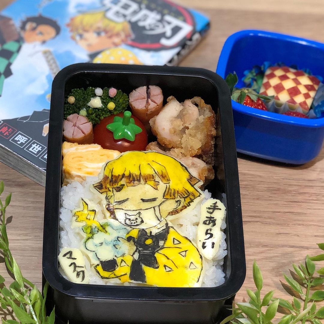 年12月31日 備忘録 記録用 鬼滅の刃 善逸風お弁当 Lisaさんレコ大 おめでとうございます うがい 手洗い マスク コロナ禍で何処へも行けず 自粛 自粛の一年でしたね 来年