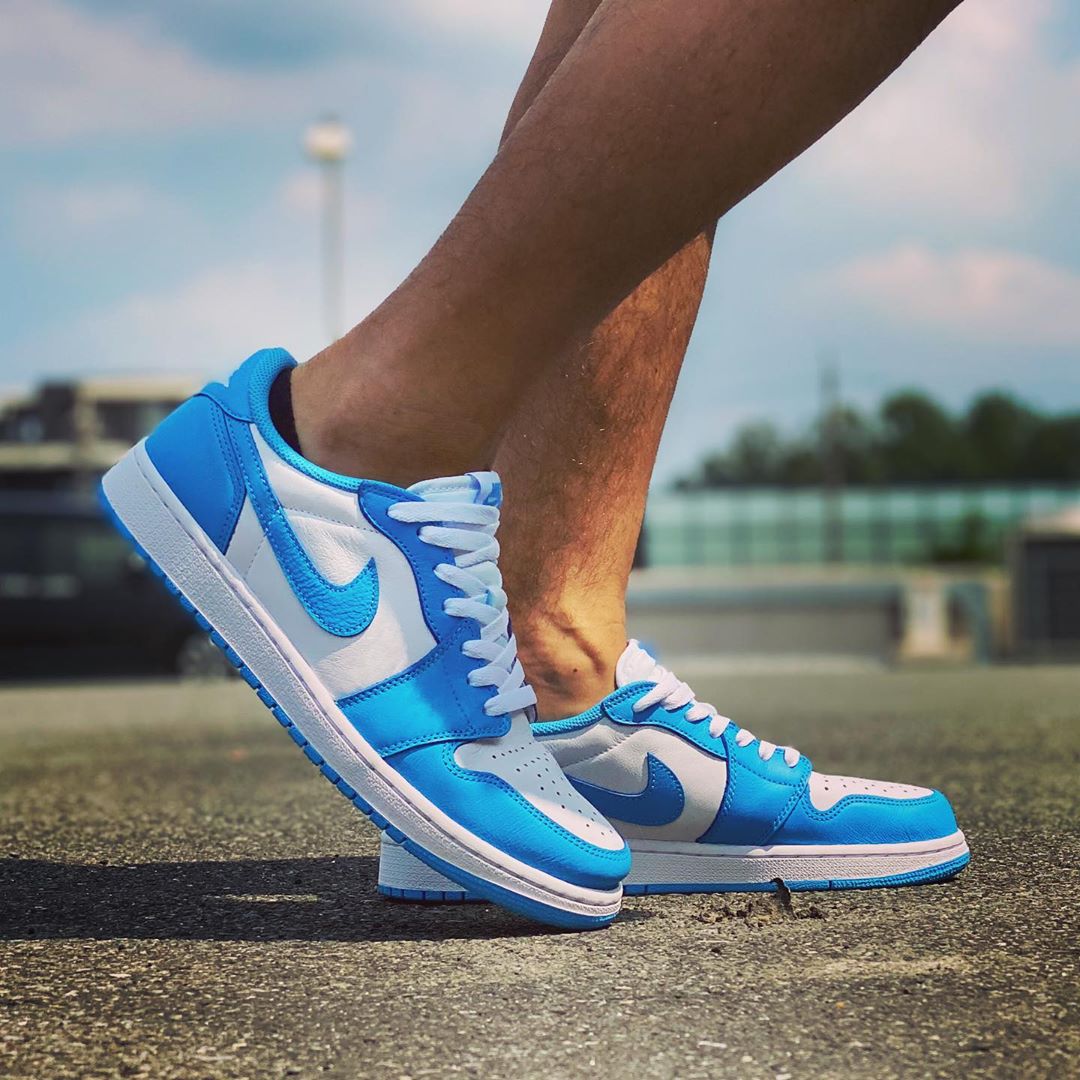 Blackgc1400さんの投稿 スニーカー同好会 スニーカー収集 スニーカーコーデ Aj1 Low Sb Unc 夏にピッタリだな 4月からずっと自粛が続いてるのでせめて昼はテラスで美味しいランチでも と思い のリクエスト スニーカーファン倶楽部